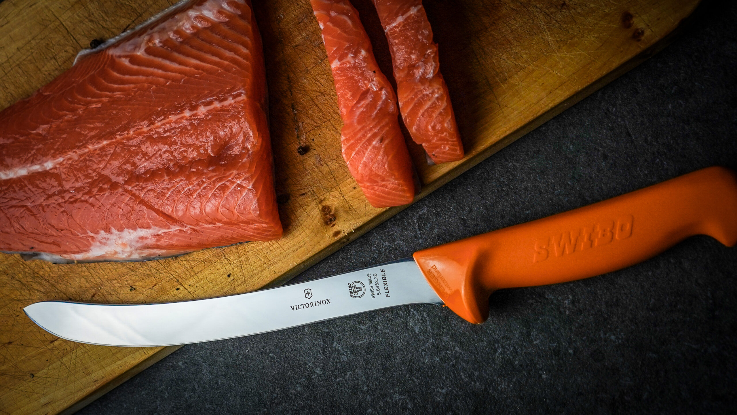 Šveitsi fileerimisnuga oranzi käepidemega